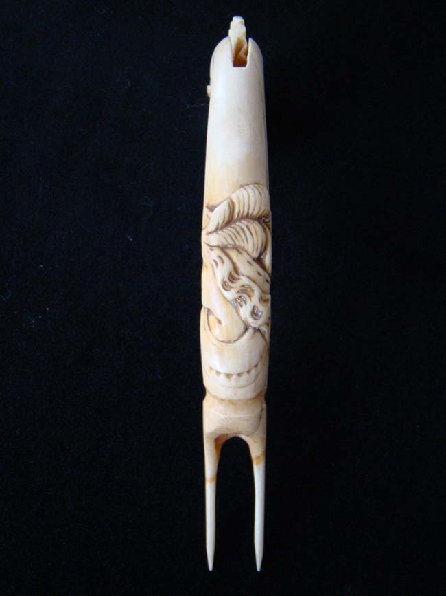 A patriotic motif sailor carved ivory Pie Crimper with a bust of 'Lady Liberty' circa 1875 — image 4